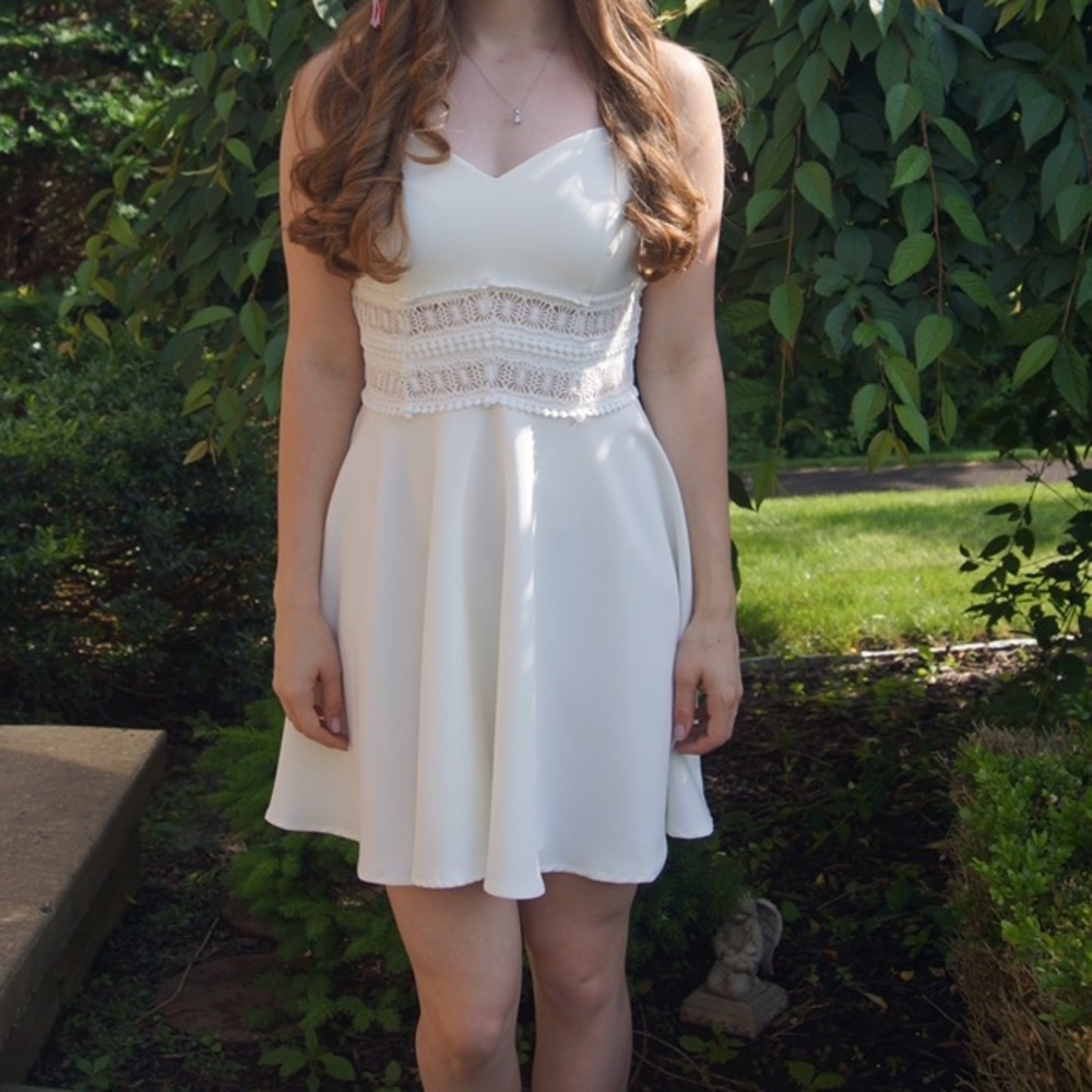 White Sundress With Lace Waist Size Small